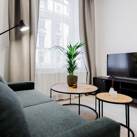 Rigaapartment Elizabetes 22 Self-Service Aparthotel Εξωτερικό φωτογραφία